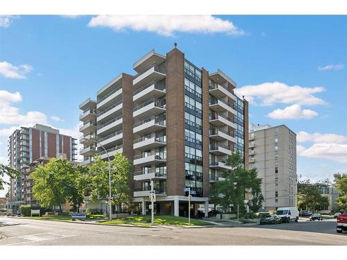 4C-133 25 Avenue Sw, Calgary, AB - Outdoor With Balcony With Facade