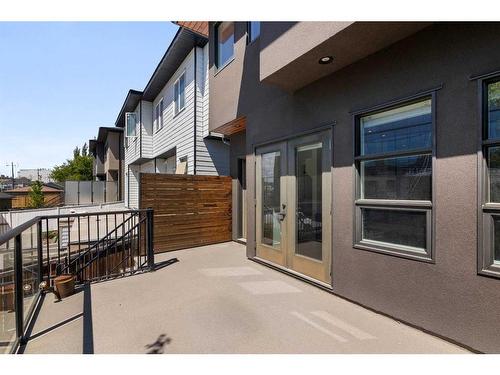 2031 32 Avenue Sw, Calgary, AB - Outdoor With Exterior