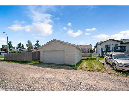 6224 Cypress Close, Olds, AB 