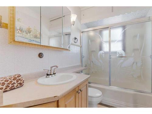 1211 Bantry Street Ne, Calgary, AB - Indoor Photo Showing Bathroom