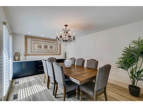 96 Woodpath Terrace Sw, Calgary, AB - Indoor Photo Showing Dining Room