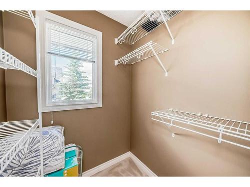 7 Cedarwood Lane Sw, Calgary, AB - Indoor With Storage