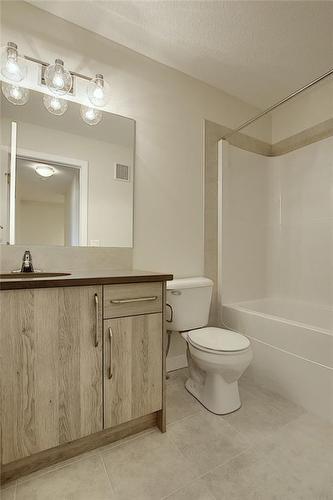 68 Shale Avenue, Cochrane, AB - Indoor Photo Showing Bathroom