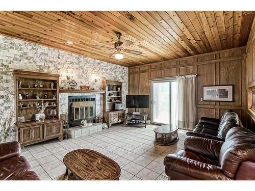 17200 Centre Street Ne, Calgary, AB - Indoor Photo Showing Living Room With Fireplace