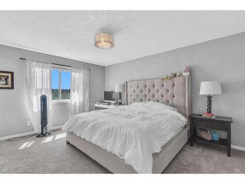 208 Panton Road Nw, Calgary, AB - Indoor Photo Showing Bedroom