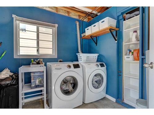 168 Riverbrook Road Se, Calgary, AB - Indoor Photo Showing Laundry Room