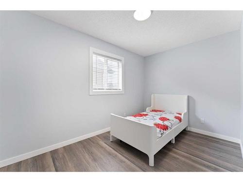 108 Silverado Plains View Sw, Calgary, AB - Indoor Photo Showing Bedroom