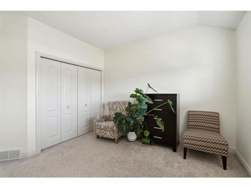 1843 36 Avenue Sw, Calgary, AB - Indoor Photo Showing Bedroom