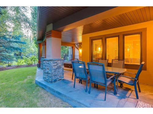 30 Discovery Ridge Manor Sw, Calgary, AB - Outdoor With Deck Patio Veranda With Exterior