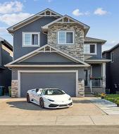 33 Evansview Court NW Calgary, AB T3P 0L6