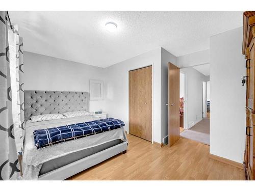 54 Templegreen Road Ne, Calgary, AB - Indoor Photo Showing Bedroom