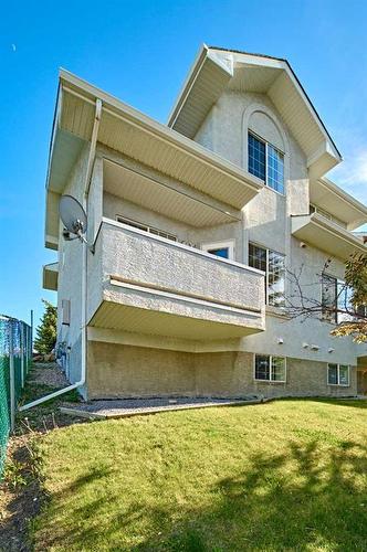 22 Beddington Gardens Ne, Calgary, AB - Outdoor With Balcony