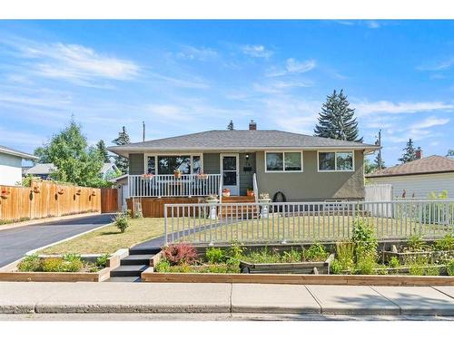 24 Trafford Place Nw, Calgary, AB - Outdoor With Deck Patio Veranda