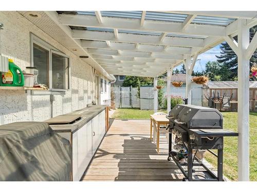 24 Trafford Place Nw, Calgary, AB - Outdoor With Deck Patio Veranda With Exterior