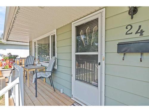 24 Trafford Place Nw, Calgary, AB - Outdoor With Deck Patio Veranda With Exterior