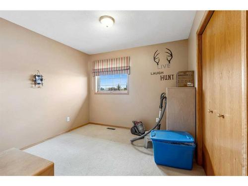 255 Del Ray Road Ne, Calgary, AB - Indoor