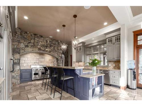 10-154029 264 Street West, Rural Foothills County, AB - Indoor Photo Showing Kitchen With Upgraded Kitchen