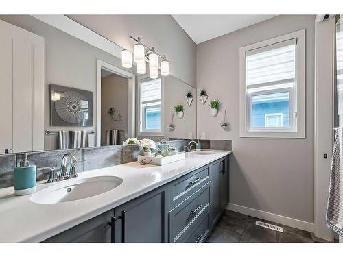 67 Cranbrook Way Se, Calgary, AB - Indoor Photo Showing Bathroom