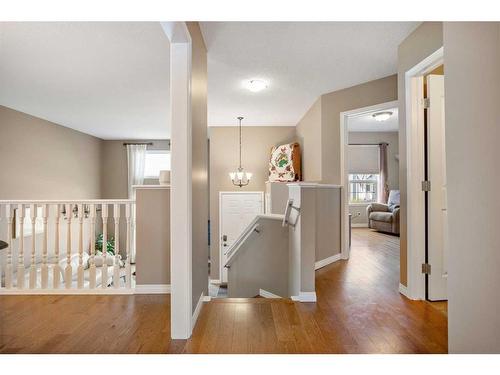 16 Somerside Common Sw, Calgary, AB - Indoor Photo Showing Other Room