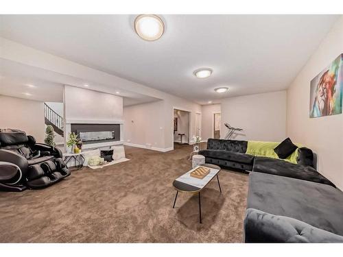 30 Silverado Ranch Way Sw, Calgary, AB - Indoor