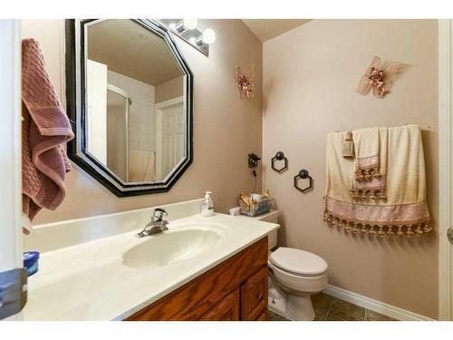 243083 16 Street East, Rural Foothills County, AB - Indoor Photo Showing Bathroom