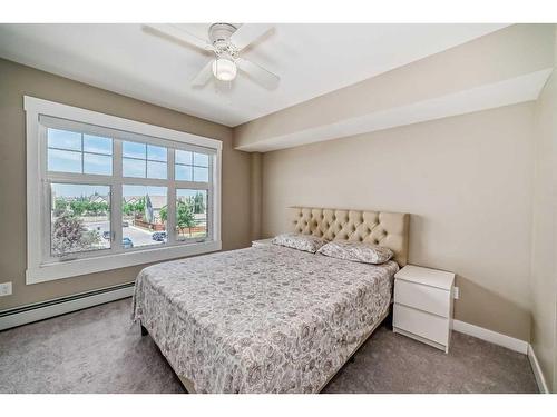 3309-11 Mahogany Row Se, Calgary, AB - Indoor Photo Showing Bedroom