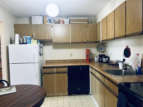 806-5204 Dalton Drive Nw, Calgary, AB - Indoor Photo Showing Kitchen