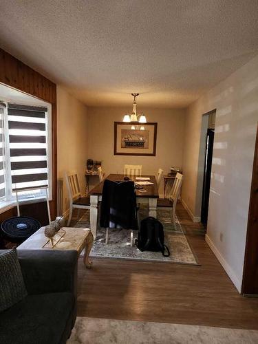 167 Whitman Place Ne, Calgary, AB - Indoor Photo Showing Living Room