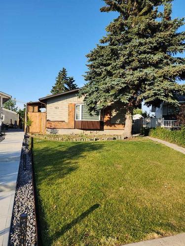 167 Whitman Place Ne, Calgary, AB - Outdoor