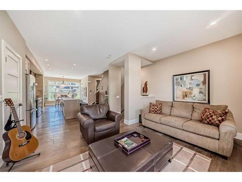 213 Riva Heights, Canmore, AB - Indoor Photo Showing Living Room