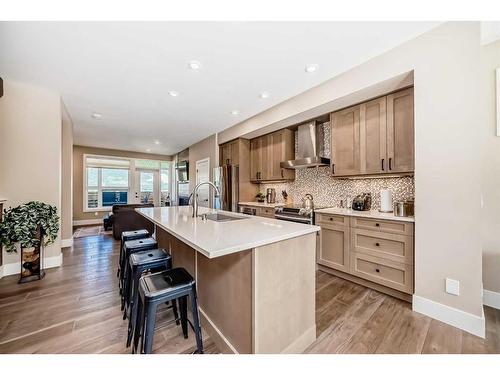 213 Riva Heights, Canmore, AB - Indoor Photo Showing Kitchen With Upgraded Kitchen