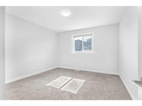 43 Herron Rise Ne, Calgary, AB - Indoor Photo Showing Other Room