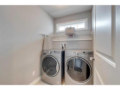 240 Sandpiper Crescent, Chestermere, AB - Indoor Photo Showing Laundry Room