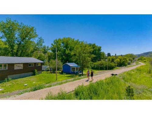 235 5 Street, Drumheller, AB - Outdoor