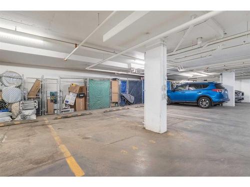 3419-11 Mahogany Row Se, Calgary, AB - Indoor Photo Showing Garage