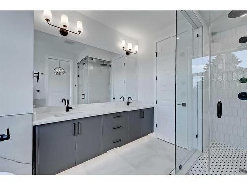 1141 Richland Road Ne, Calgary, AB - Indoor Photo Showing Bathroom