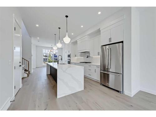 1141 Richland Road Ne, Calgary, AB - Indoor Photo Showing Kitchen With Stainless Steel Kitchen With Upgraded Kitchen