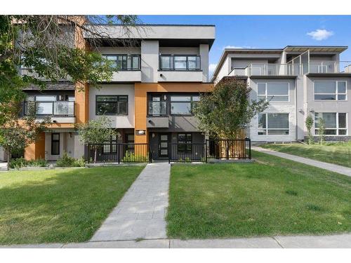 101-1632 20 Avenue Nw, Calgary, AB - Outdoor With Facade