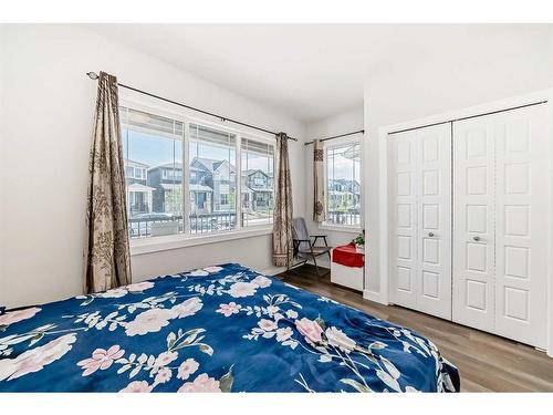 21 Legacy Glen Place Se, Calgary, AB - Indoor Photo Showing Bedroom