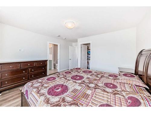 21 Legacy Glen Place Se, Calgary, AB - Indoor Photo Showing Bedroom