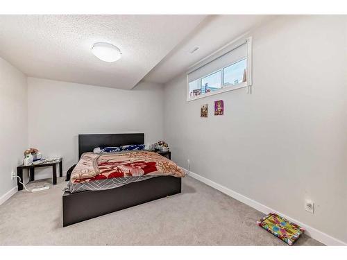 21 Legacy Glen Place Se, Calgary, AB - Indoor Photo Showing Bedroom