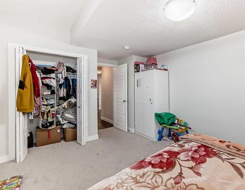 21 Legacy Glen Place Se, Calgary, AB - Indoor Photo Showing Bedroom