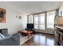 501-505 19 Avenue Sw, Calgary, AB  - Indoor Photo Showing Living Room 