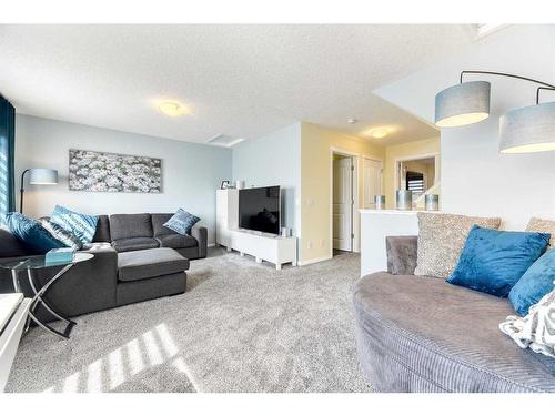 172 Legacy Crescent Se, Calgary, AB - Indoor Photo Showing Living Room