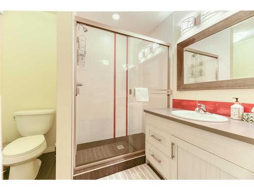 172 Legacy Crescent Se, Calgary, AB - Indoor Photo Showing Bathroom