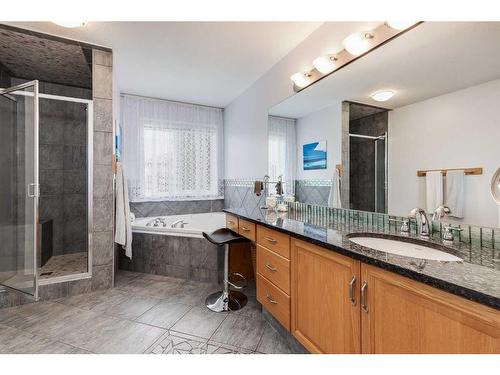 77 Rockbluff Place Nw, Calgary, AB - Indoor Photo Showing Bathroom