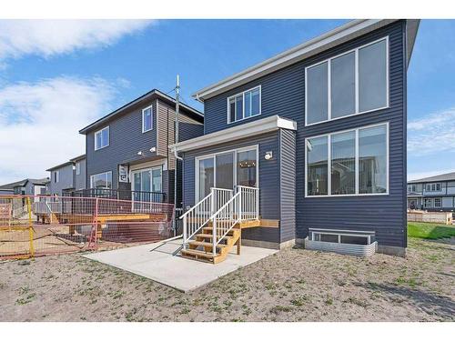 28 Walcrest Row Se, Calgary, AB - Outdoor