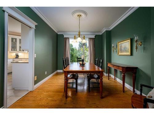 11067 Valley Springs Road Nw, Calgary, AB - Indoor Photo Showing Dining Room