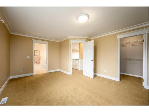 11067 Valley Springs Road Nw, Calgary, AB - Indoor Photo Showing Other Room