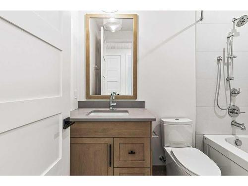 2 Pinewood Crescent, Canmore, AB - Indoor Photo Showing Bathroom